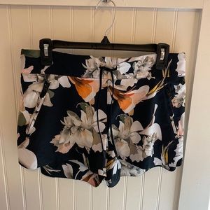 Athleta floral shorts size 10